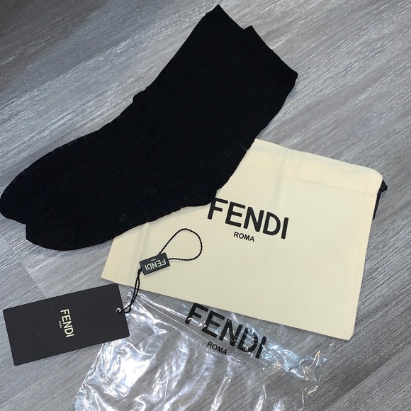 FENDI SIGNATURE SOCKS Sheer Patterned- Black BRAND NEW - Picture 6 of 7